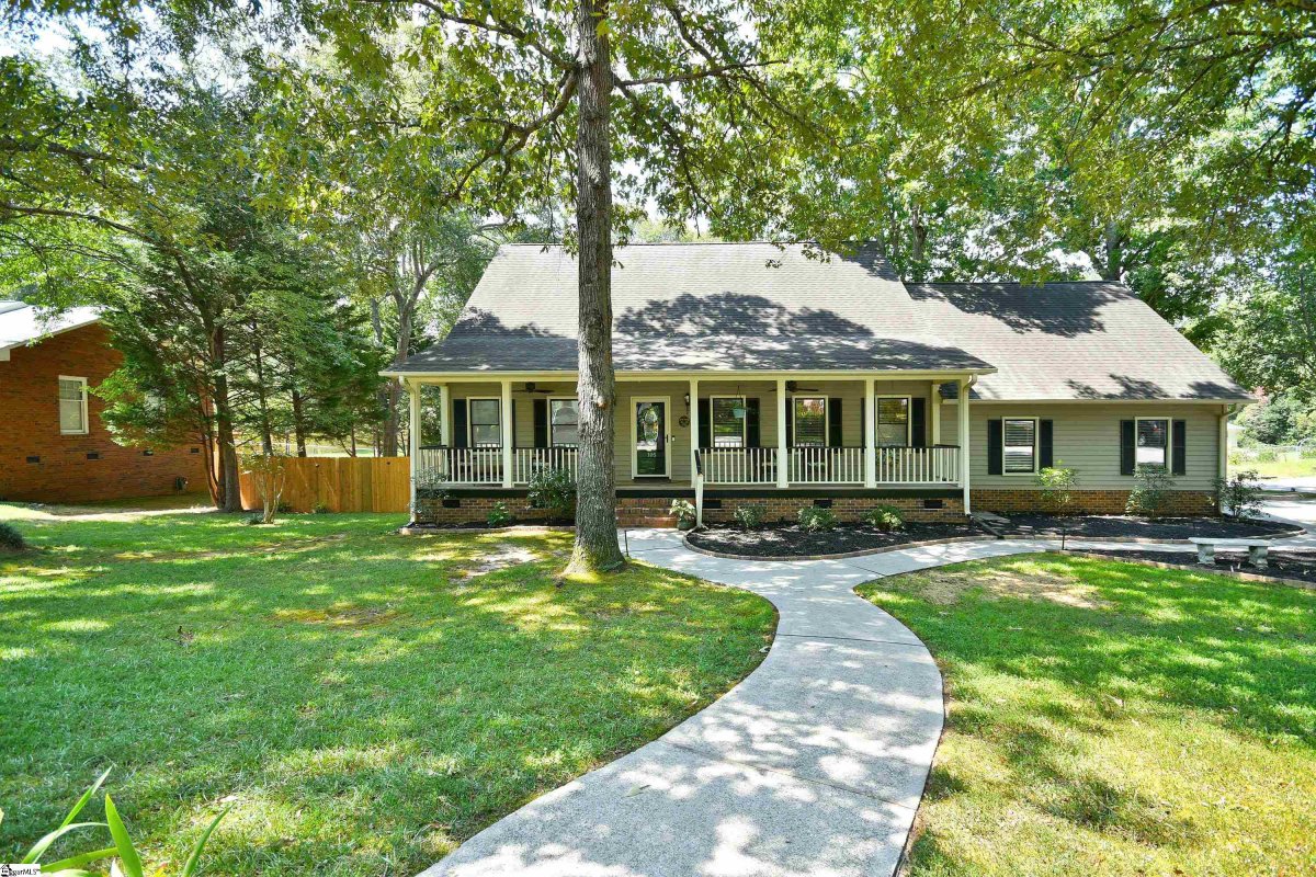 105 Fox Chase Court