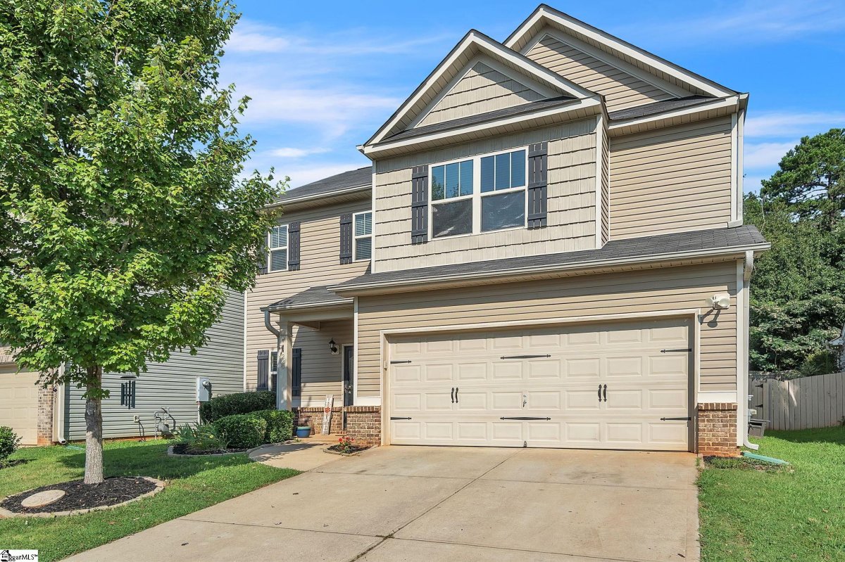 220 Dellwood Drive