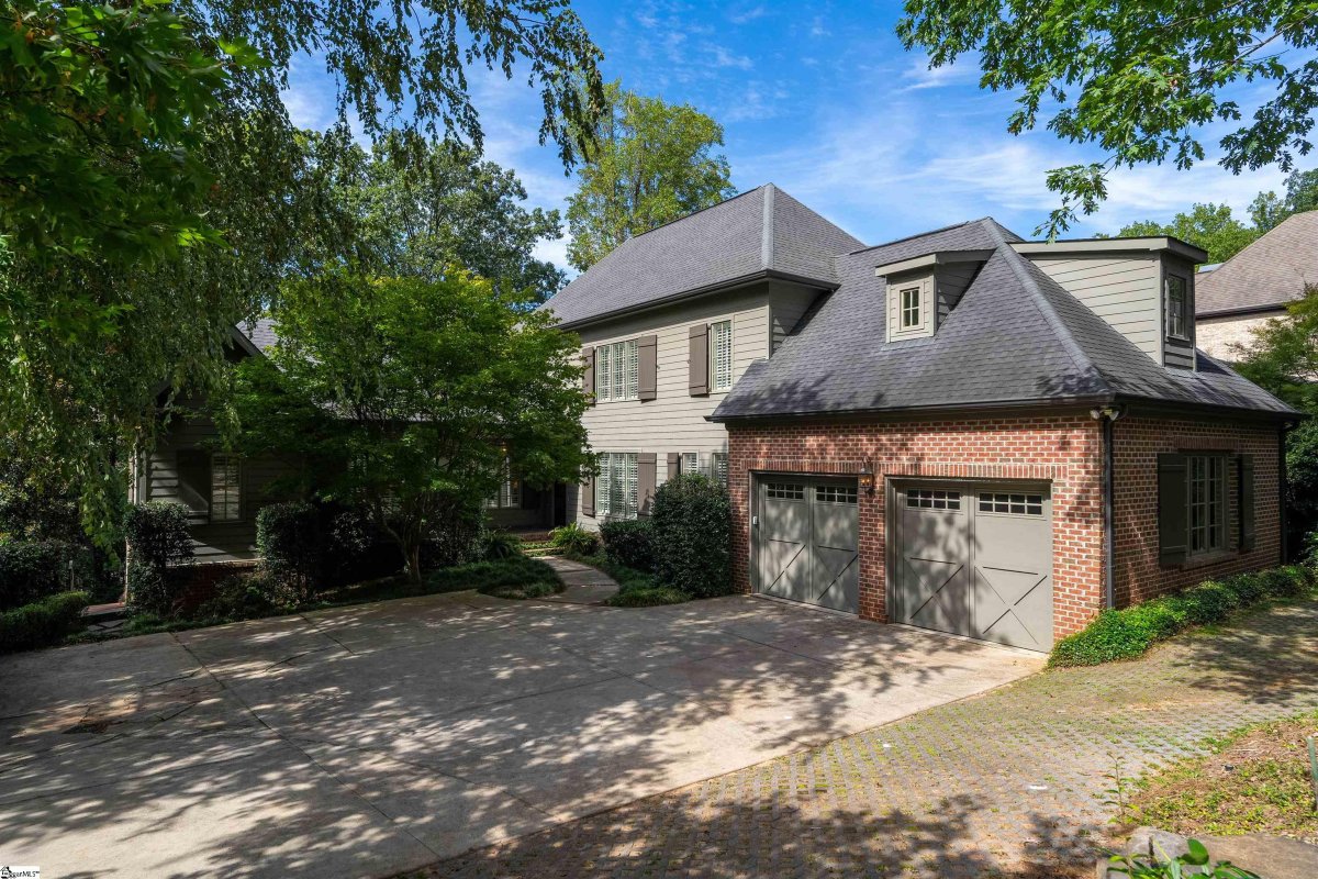 205 Byrd Boulevard