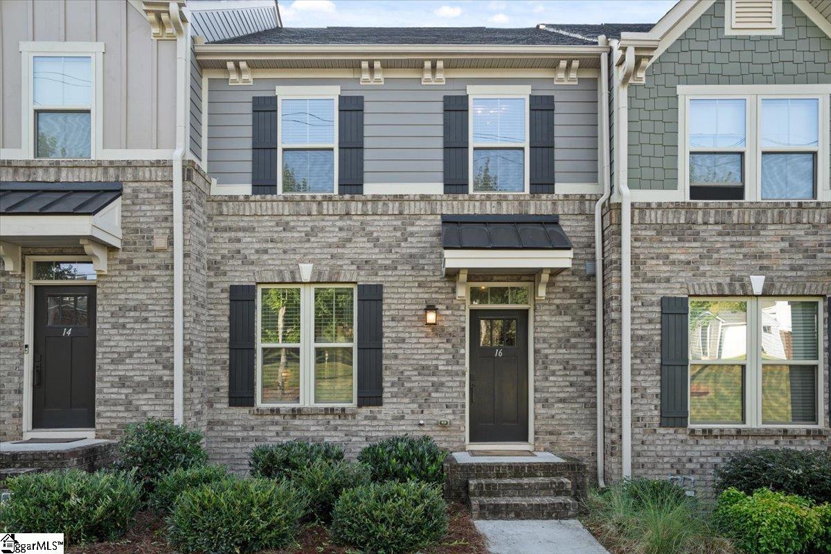 16 Itasca Drive