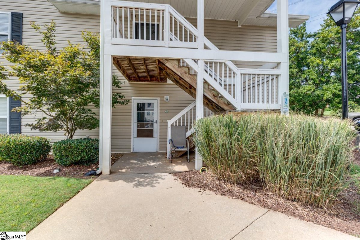 104 Mckenna Circle