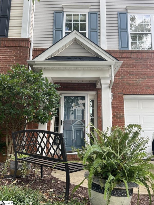 702 Calle Place