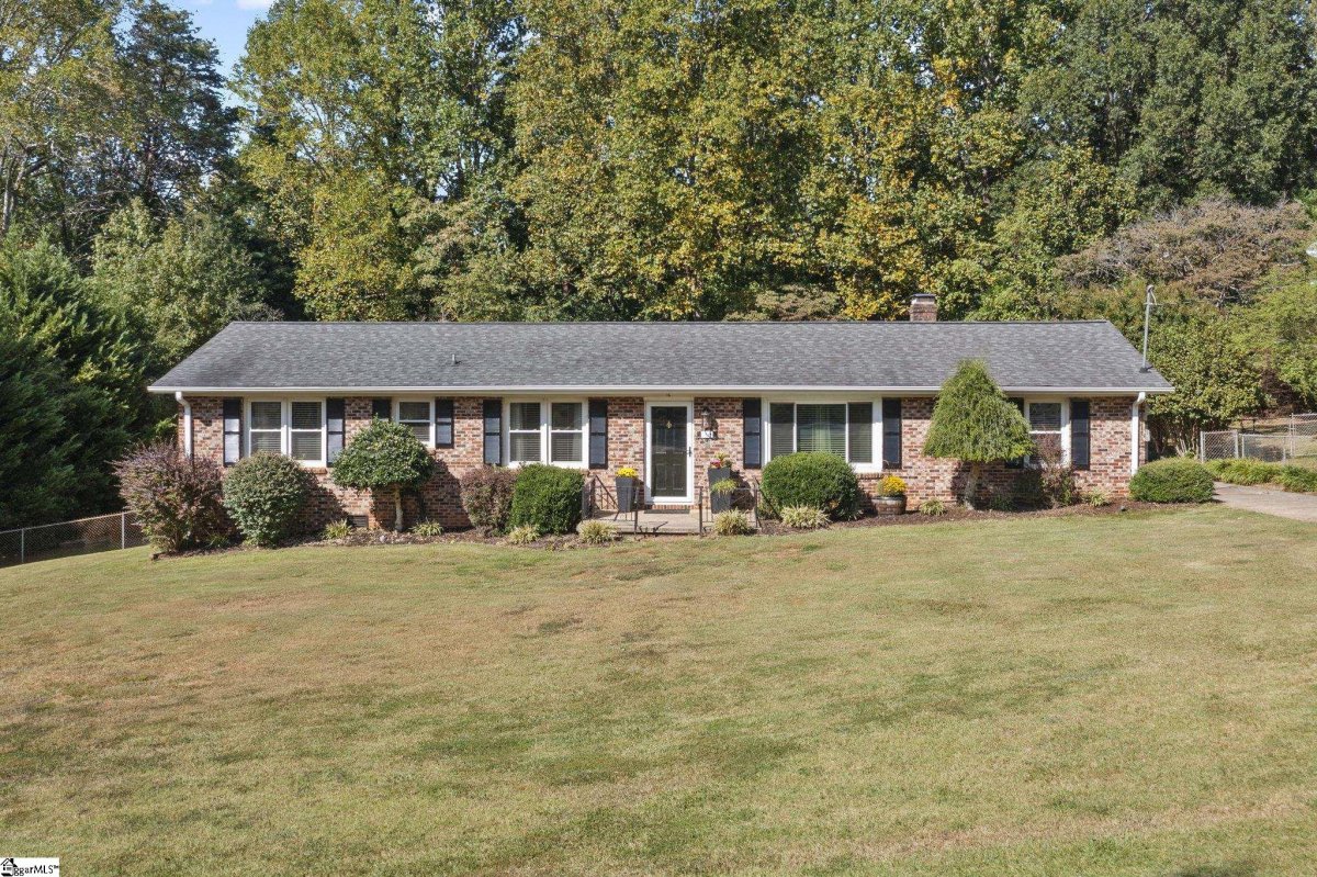 16 Arlene Drive