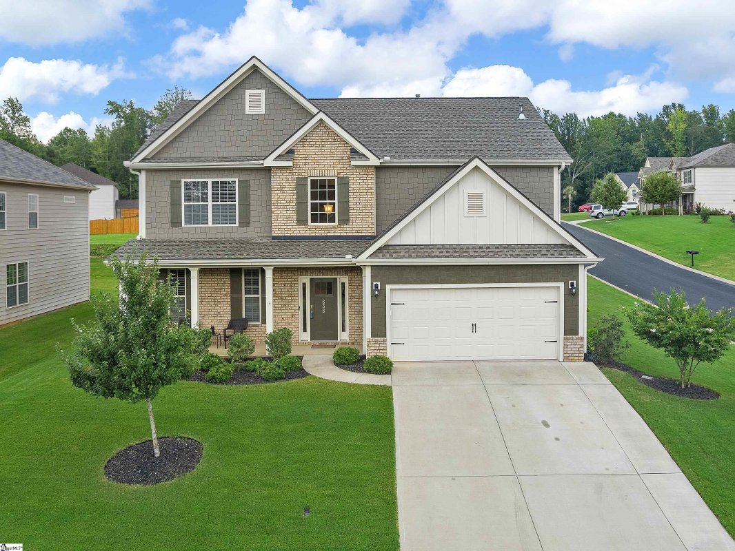 636 Diamond Ridge Way