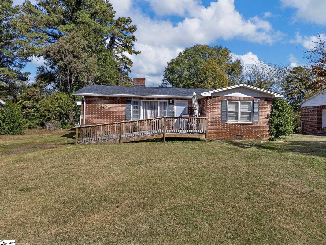 161 Dogwood Avenue