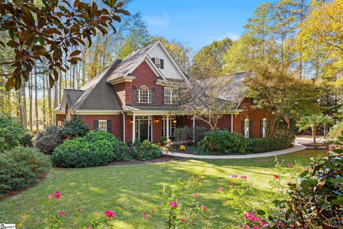 101 Summerfield Lane