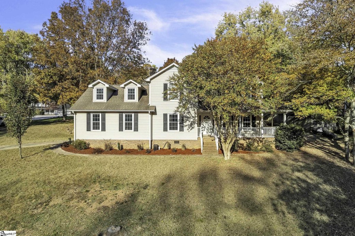 404 Foxhound Road