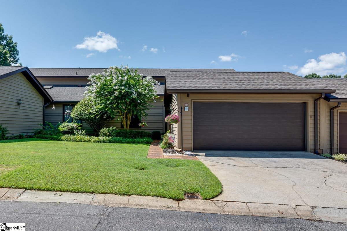 127 Tanager Circle