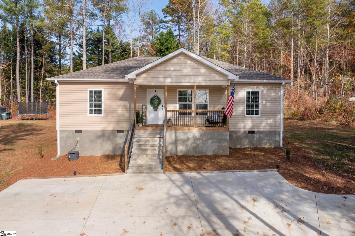 552 Edens Road