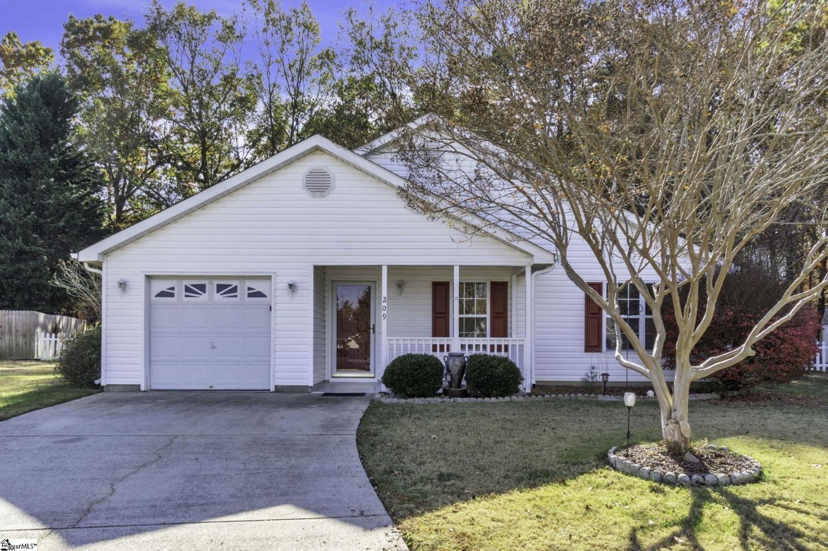 209 Dexter Bend Court
