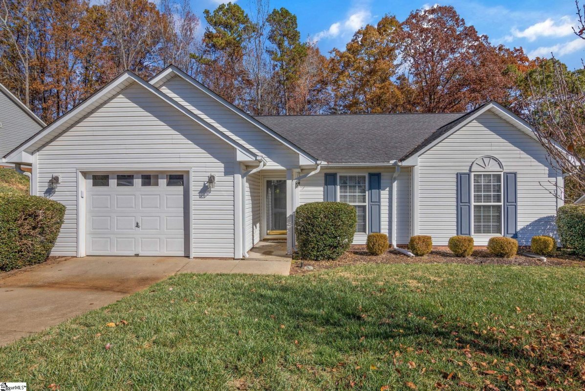 212 Stonington Way