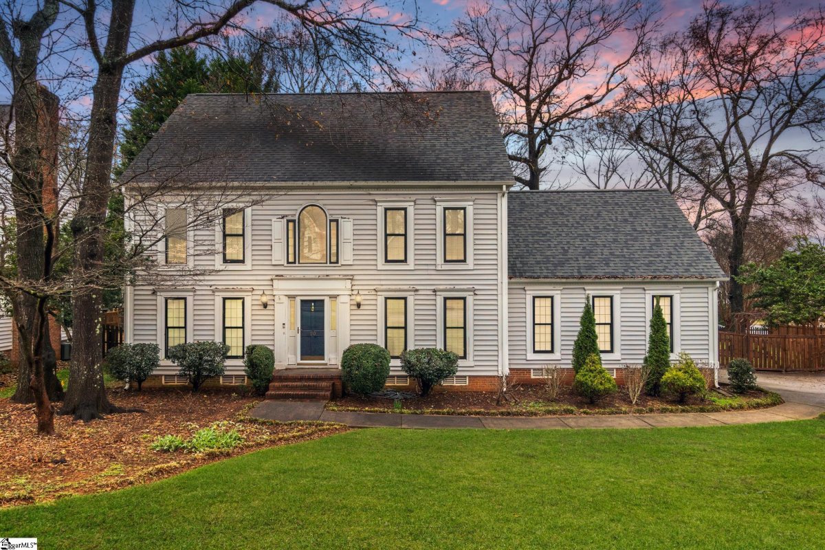 20 Woodway Drive