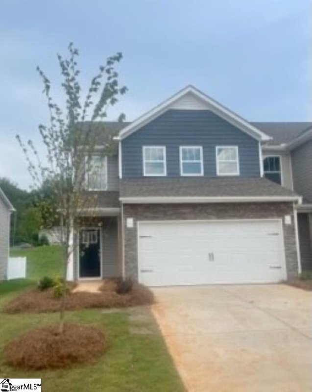 205 Reynard Trail