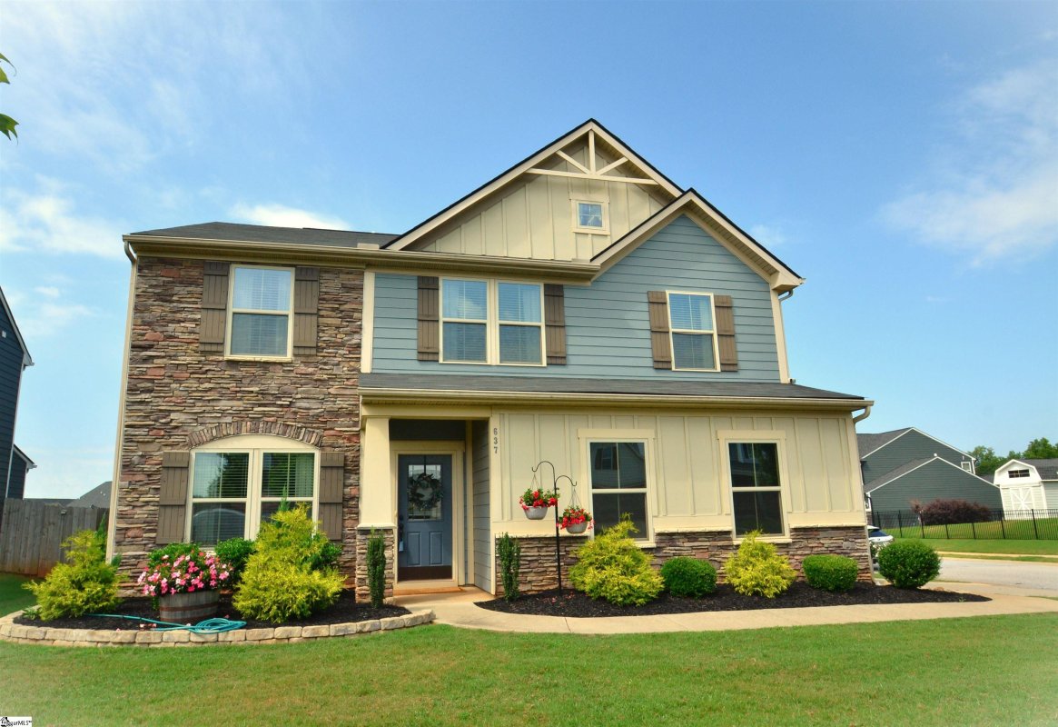 637 Windward Lane