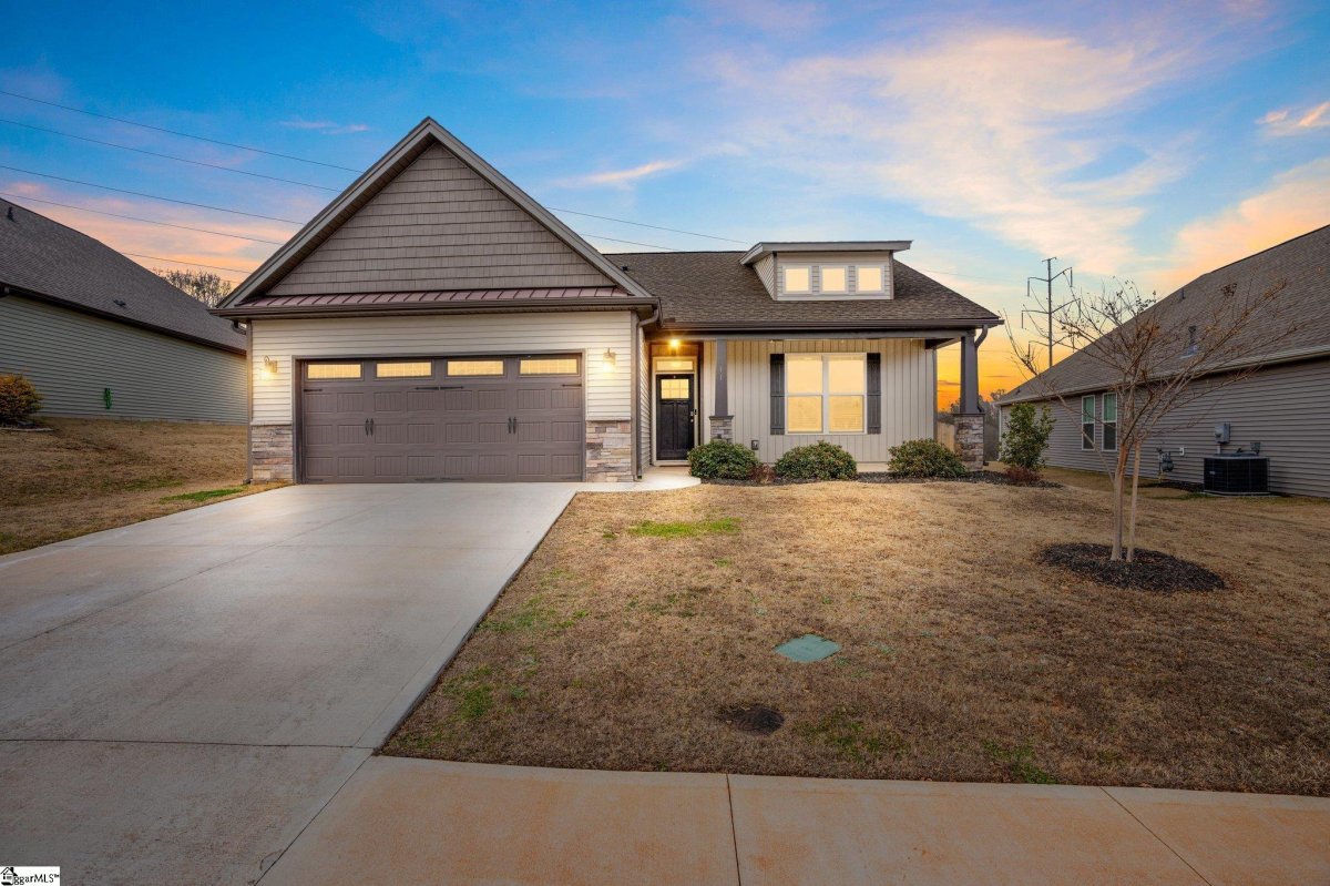 11 Forest Ridge Way
