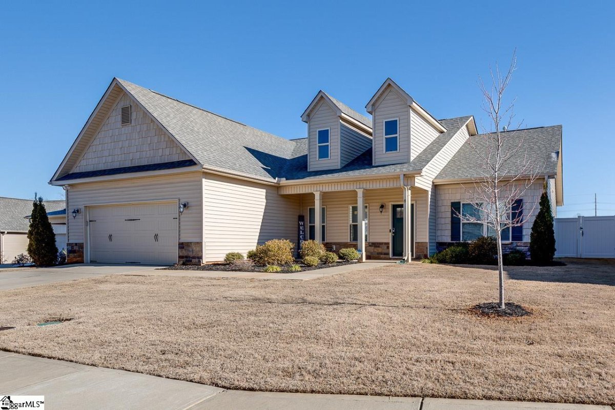8 Harvestwood Place