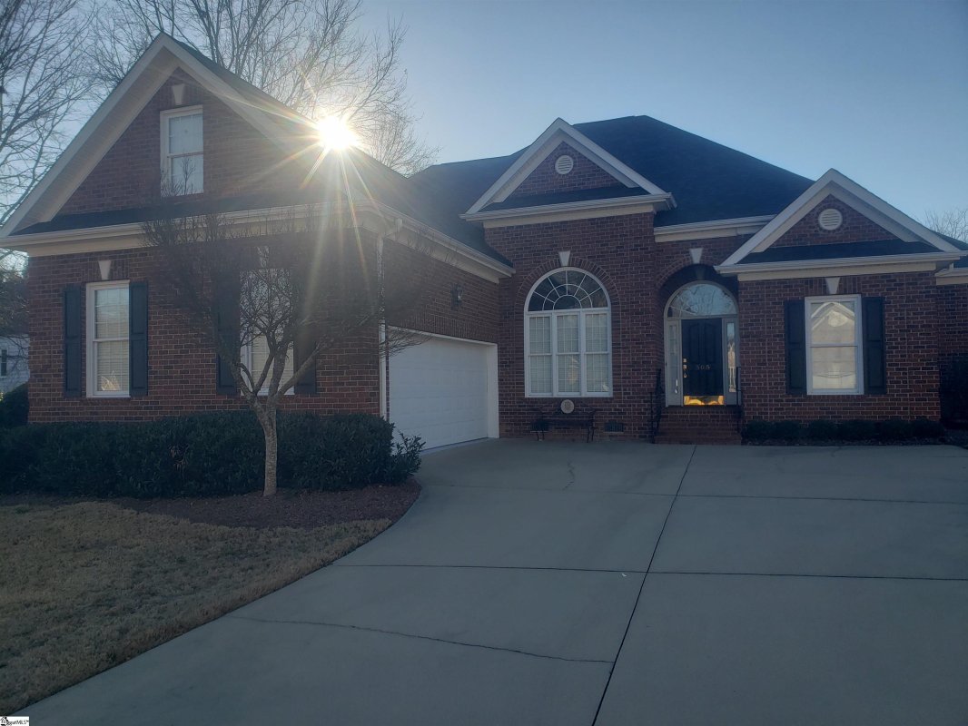 305 Banbury Circle