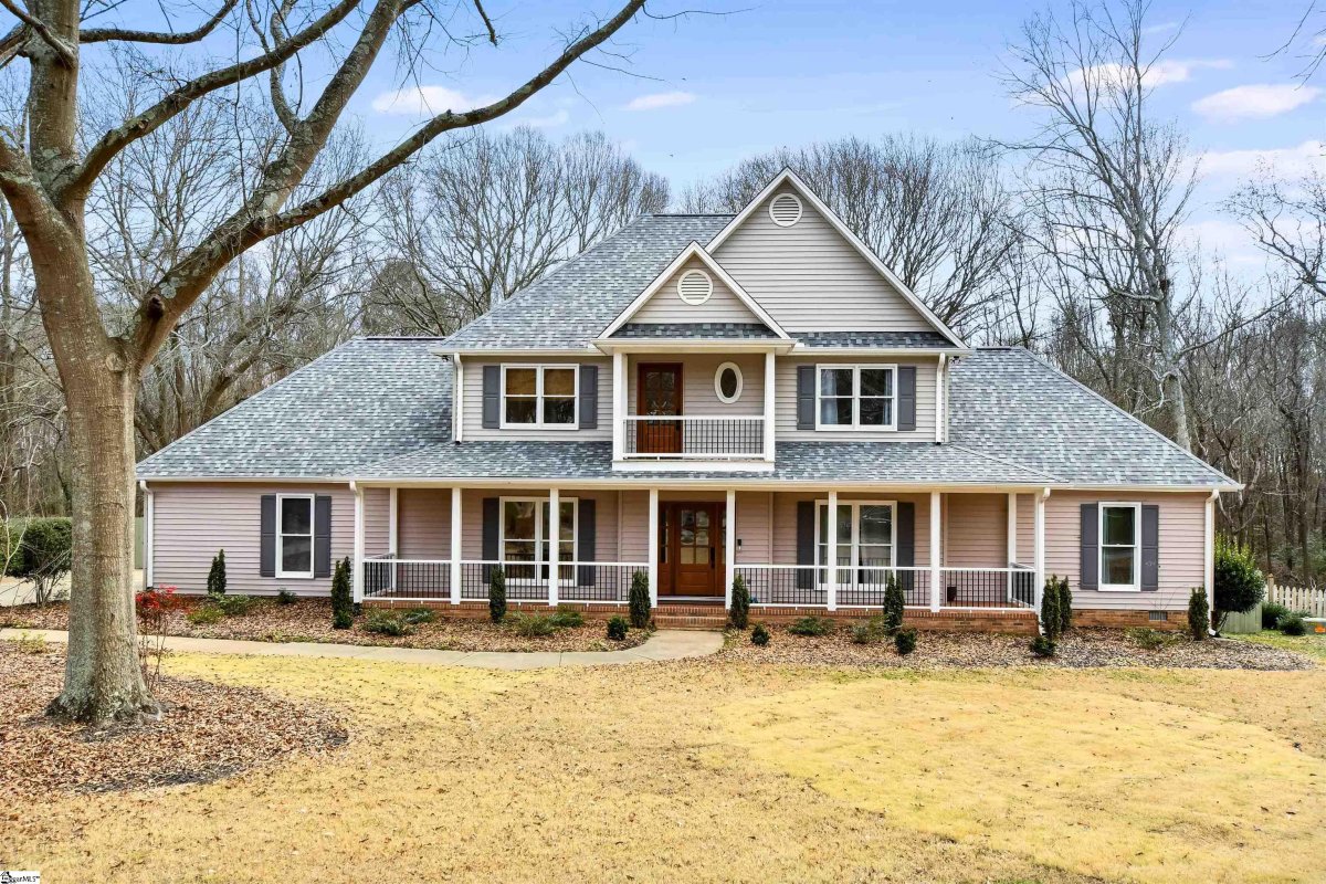 303 Woodbridge Way