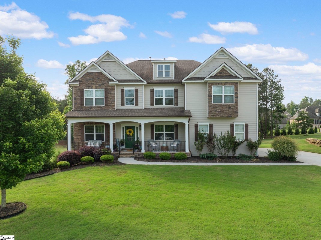 128 Ridgewater Court