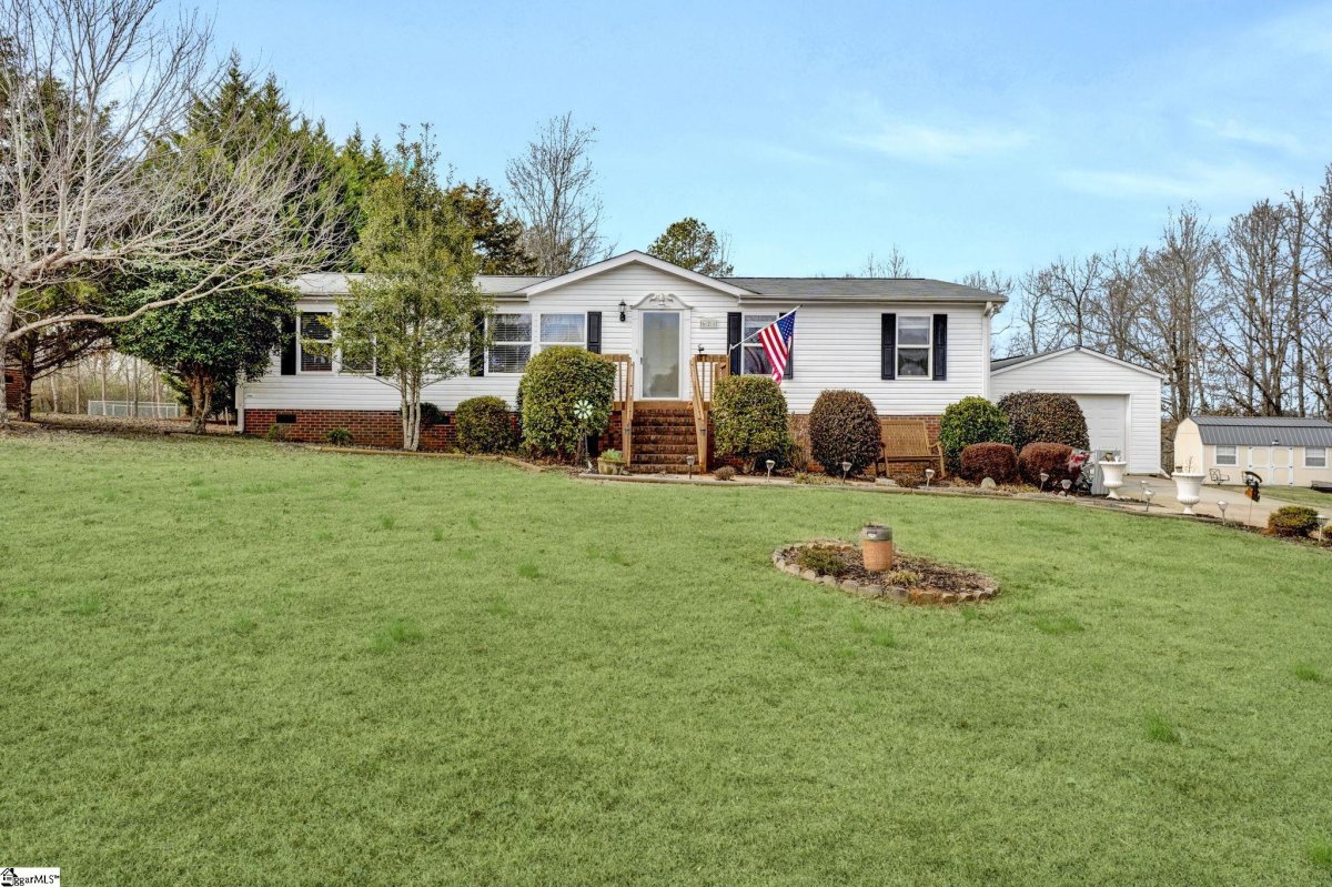621 Courtland Way