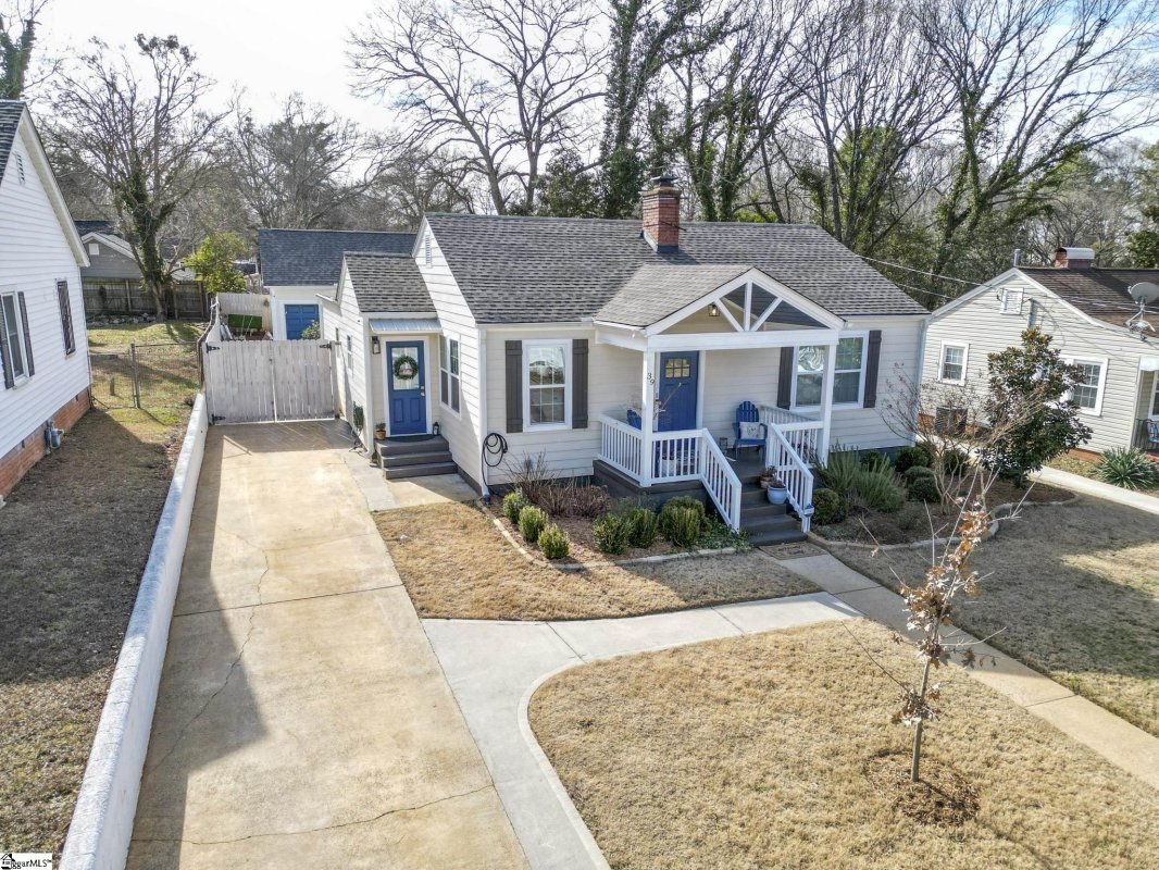 39 Beck Avenue