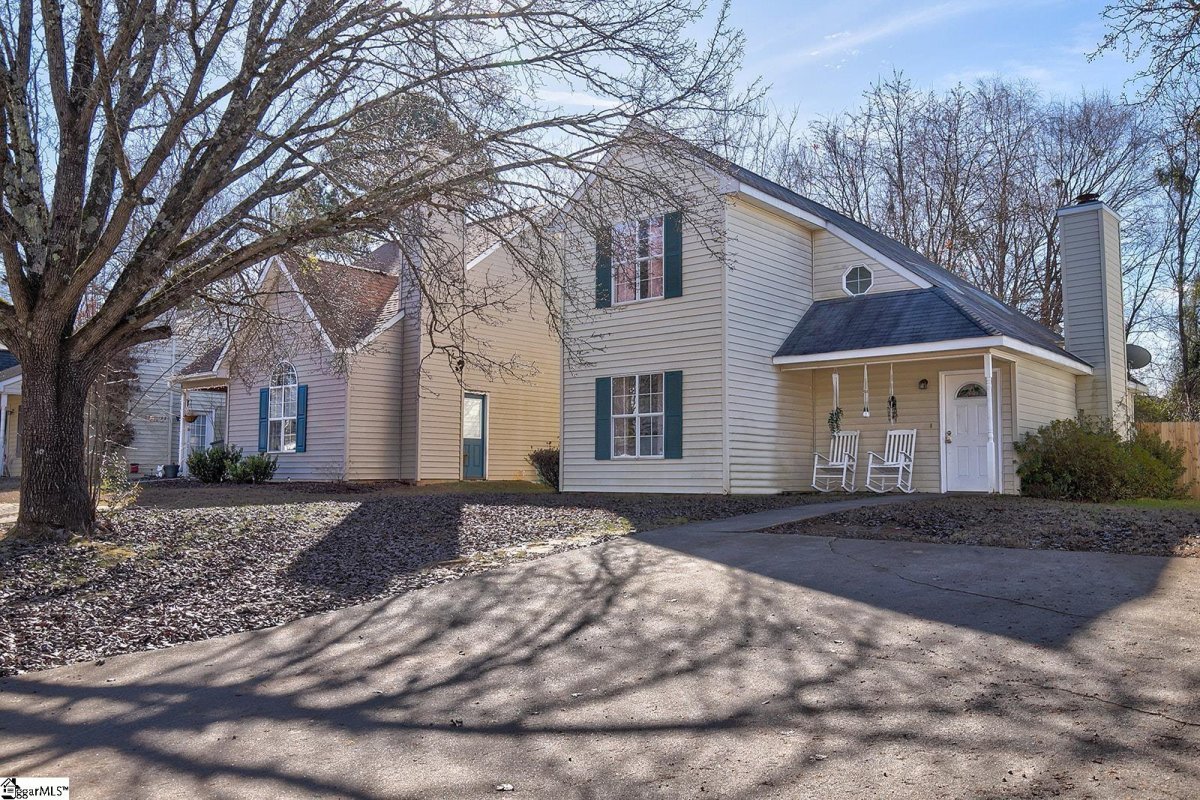 104 Creekpoint Drive