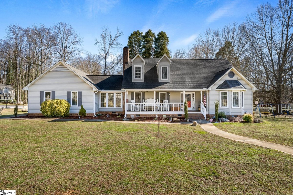 702 Huntington Road