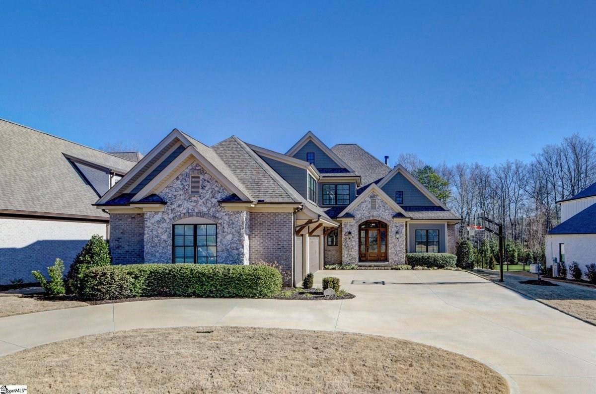310 Redfern Court