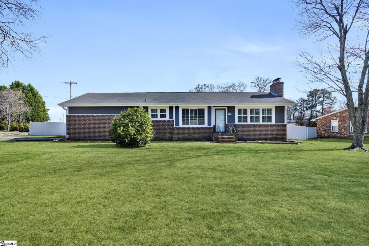 104 Hillside Drive