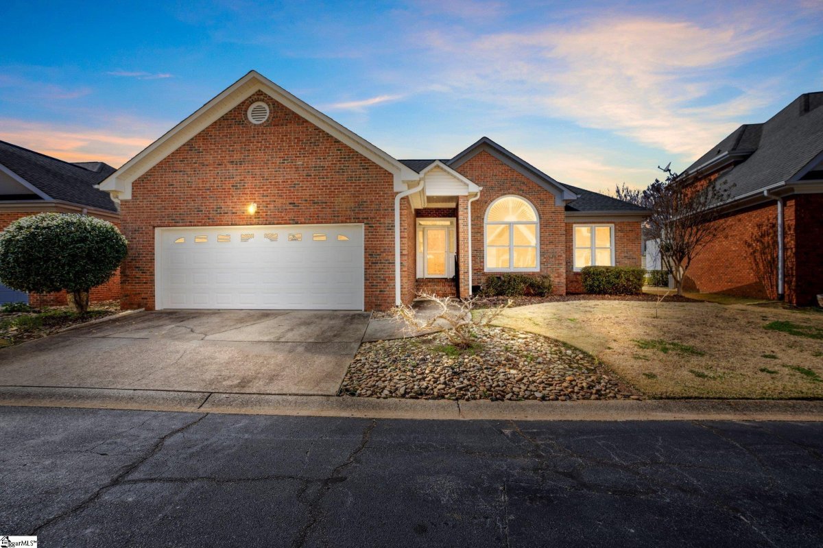 14 Brookstone Green