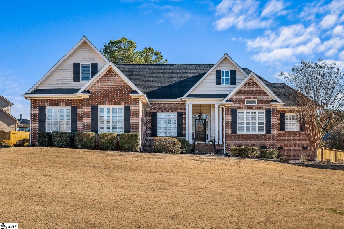 102 Ridgeway Trail