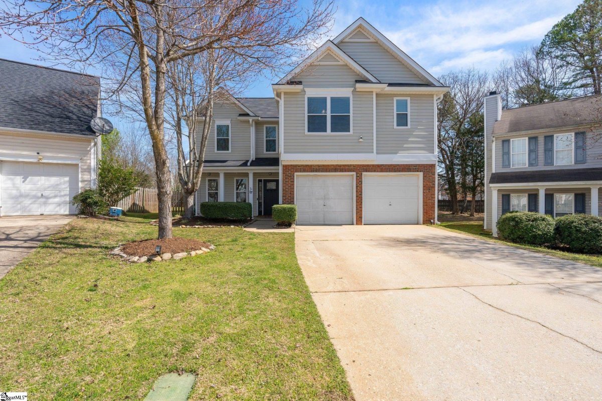 17 Summerfield Court