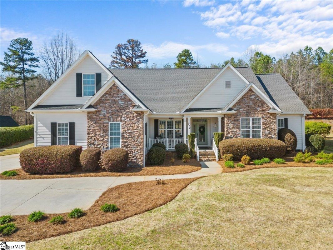 118 Lantern Ridge Drive