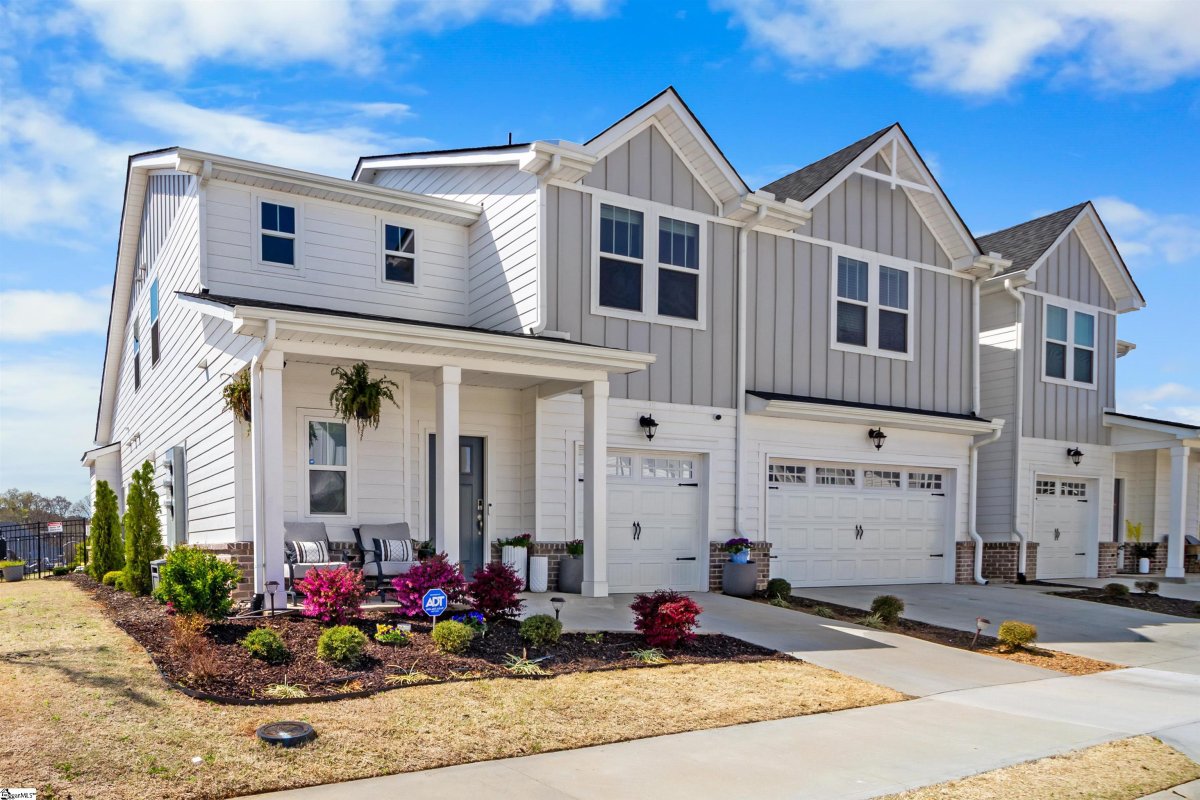 155 Bromes Way