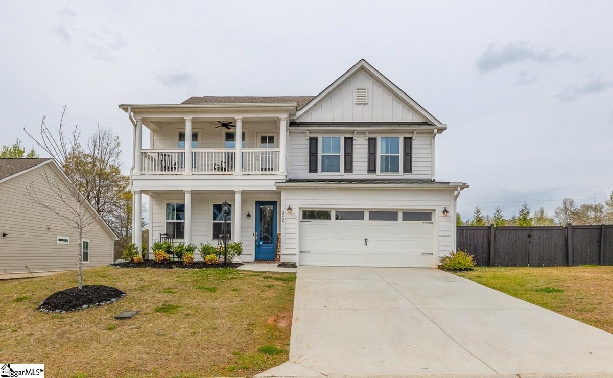 200 Armitage Way