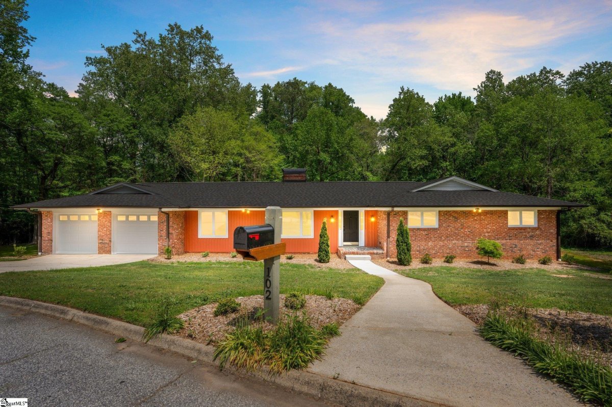 102 Ramblewood Lane