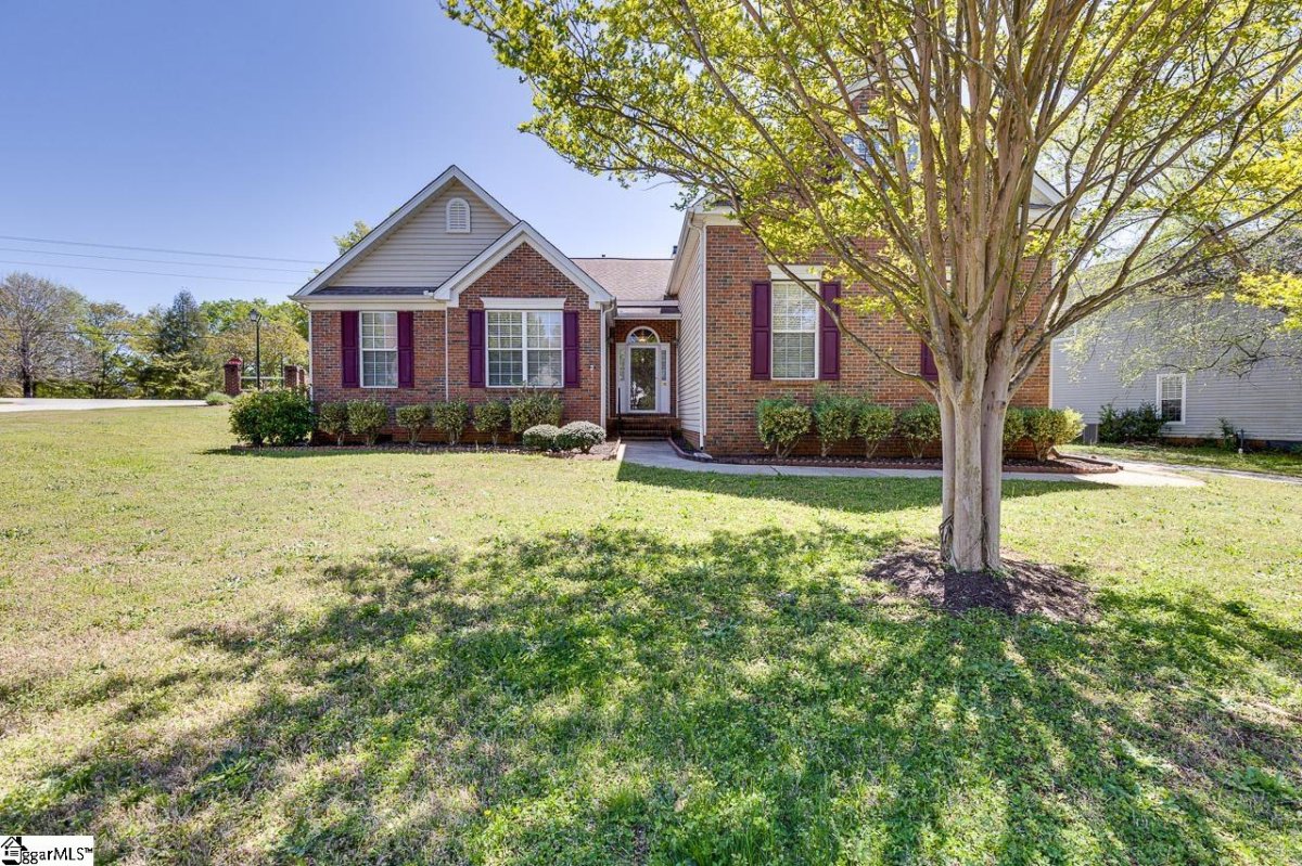 1 Summer Glen Drive