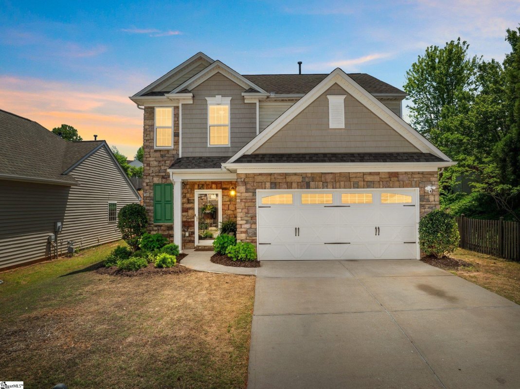 207 Knoll Ridge Drive