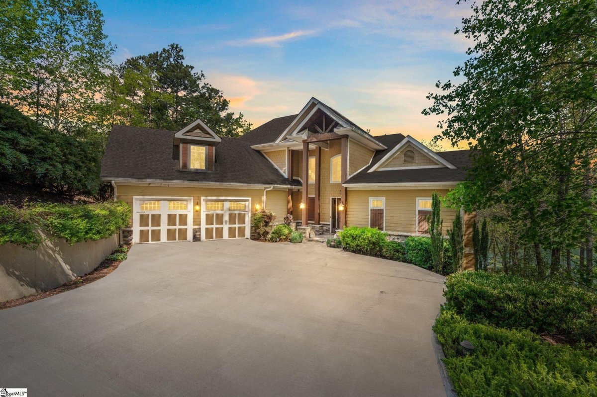 326 Penbroke Court