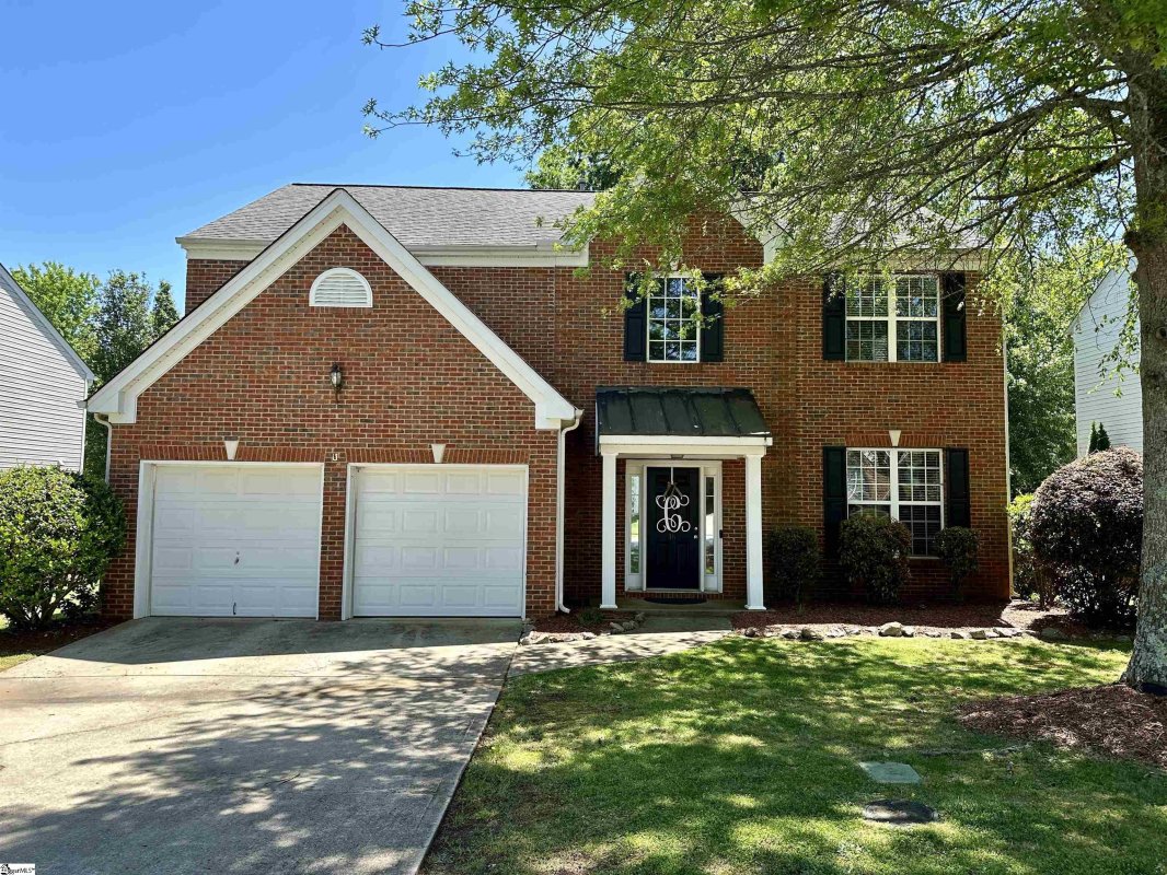 16 Birkhall Circle