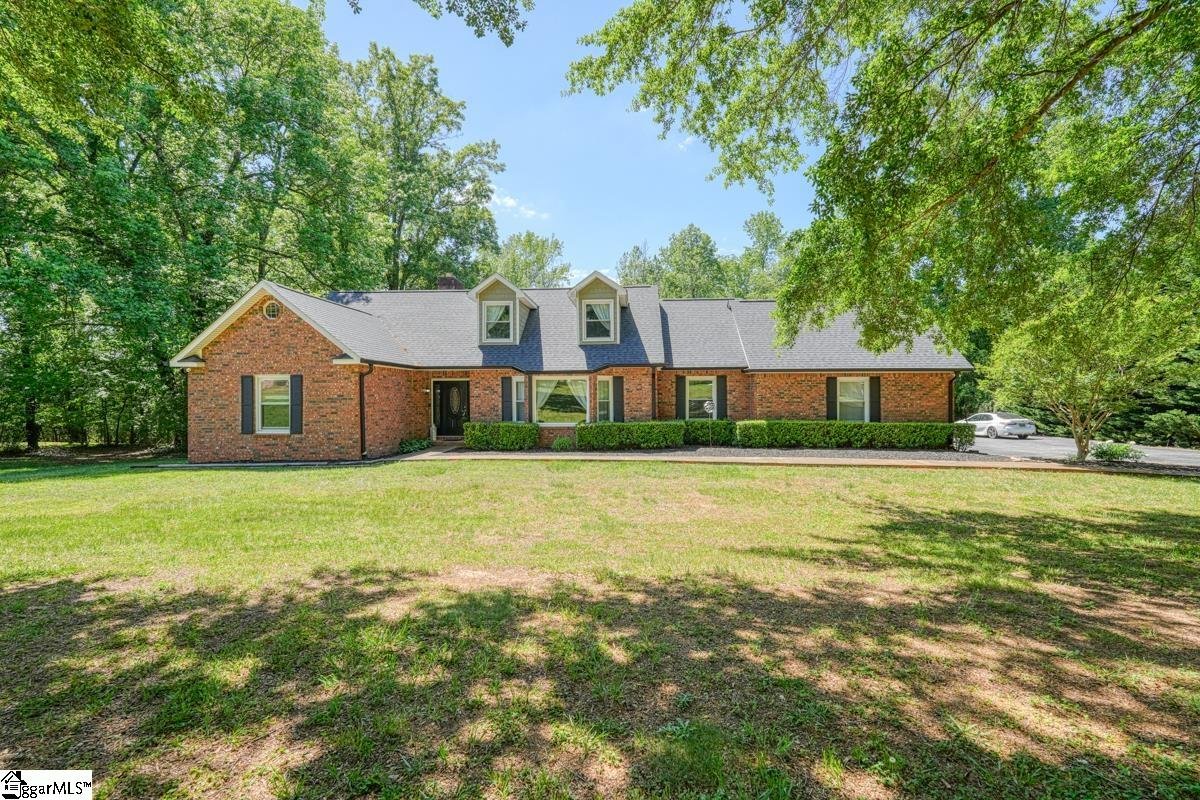 115 Commodore Drive