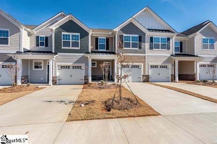 324 E Compass Way