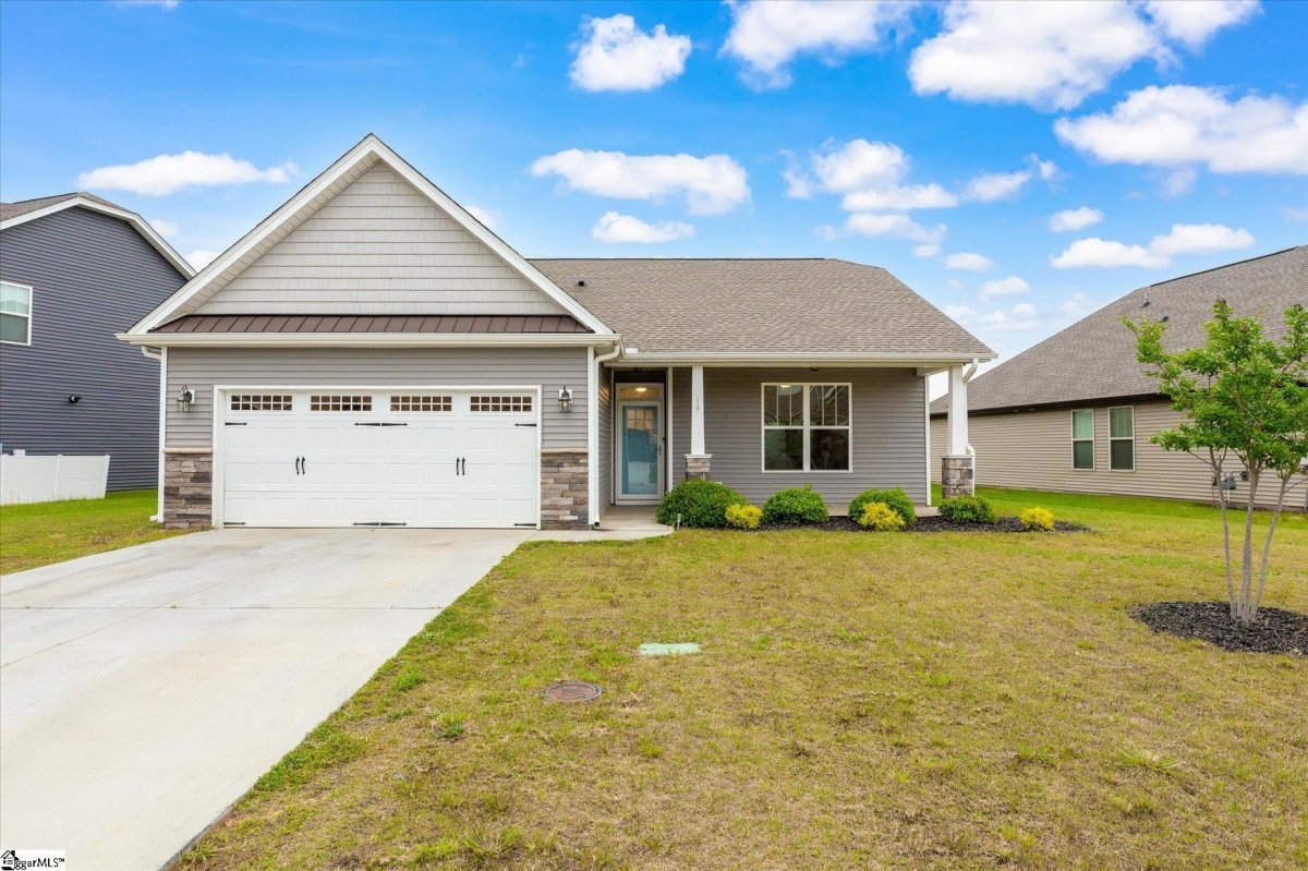 19 Forest Ridge Way