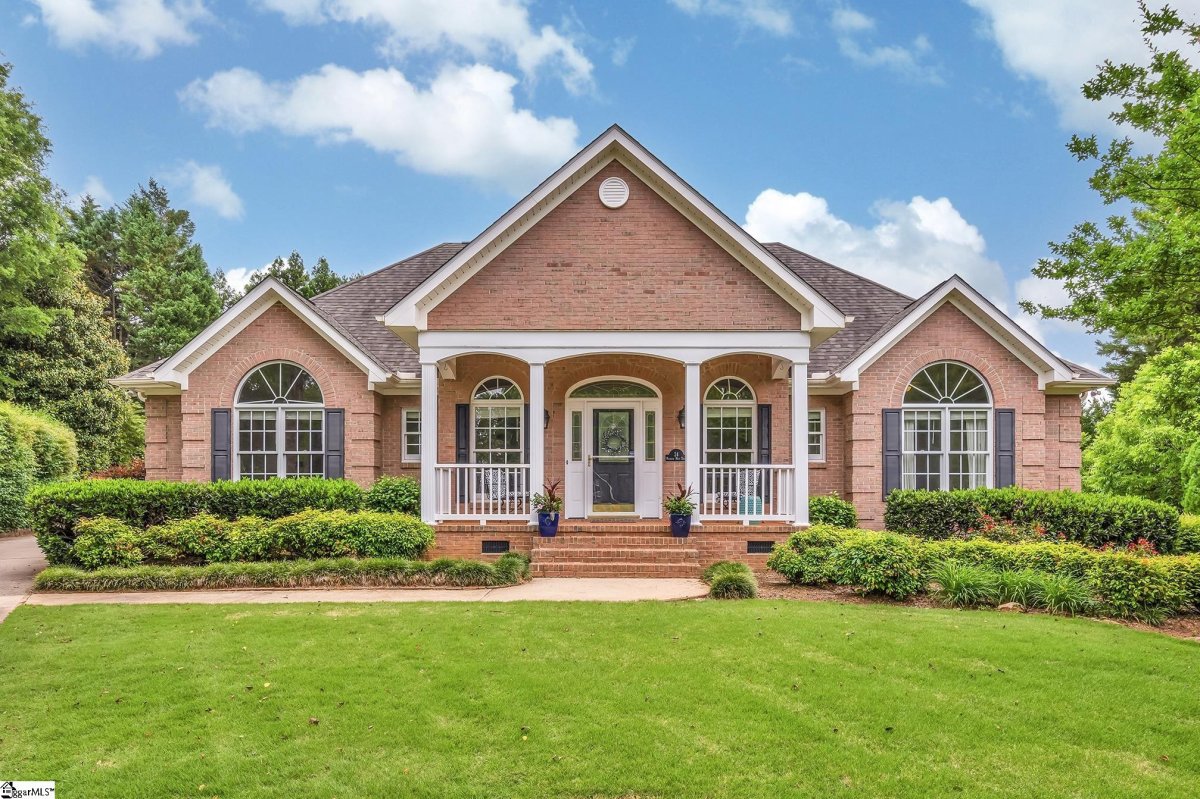 24 Meadow Mist Trail