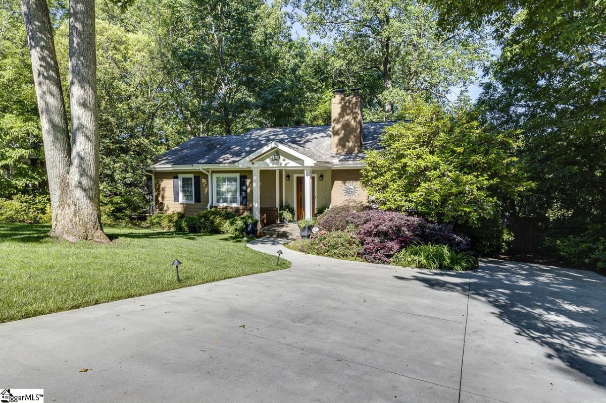 117 Ashford Avenue
