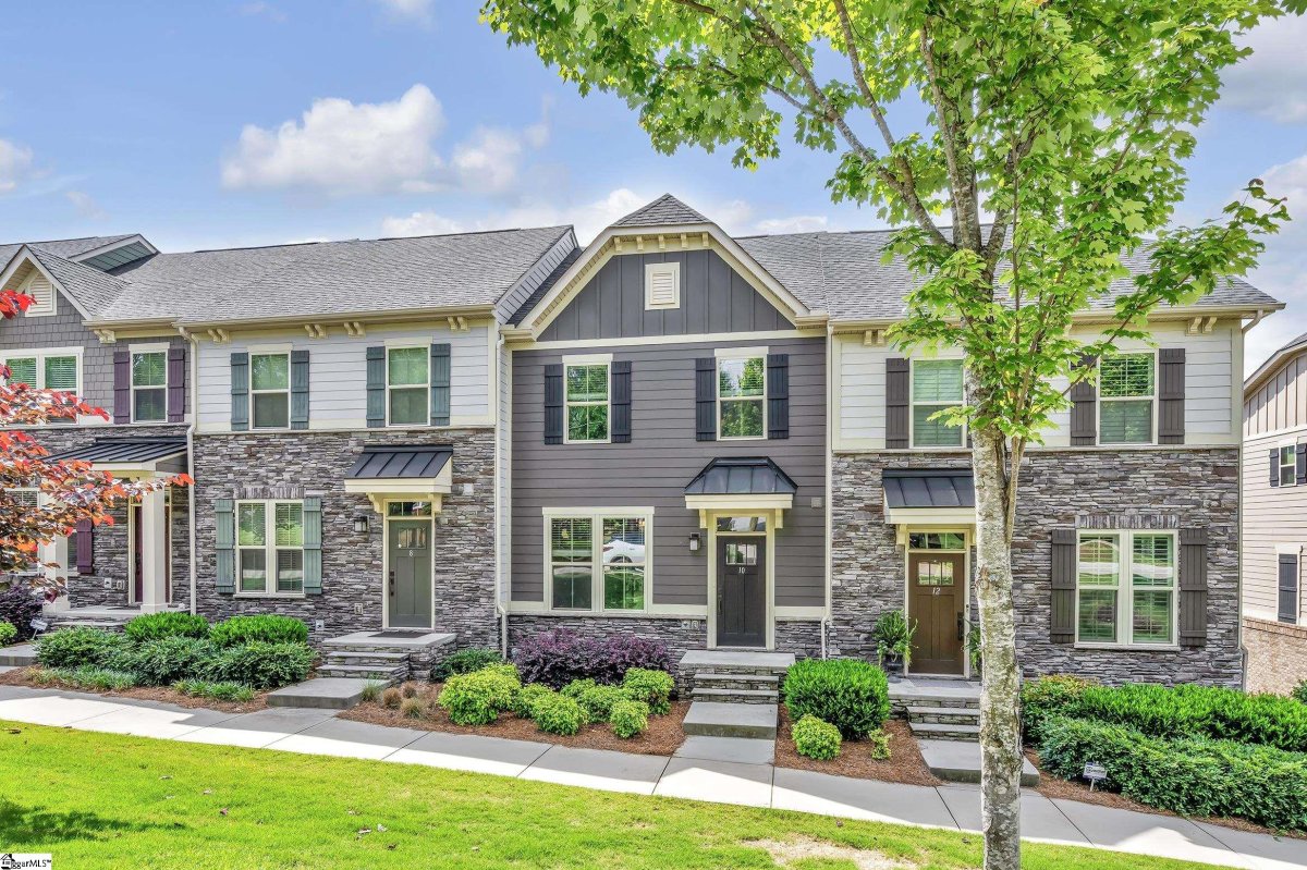 10 Itasca Drive