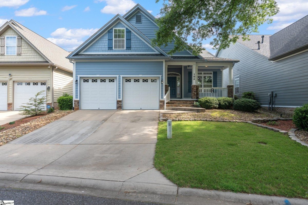 104 Hunters Way
