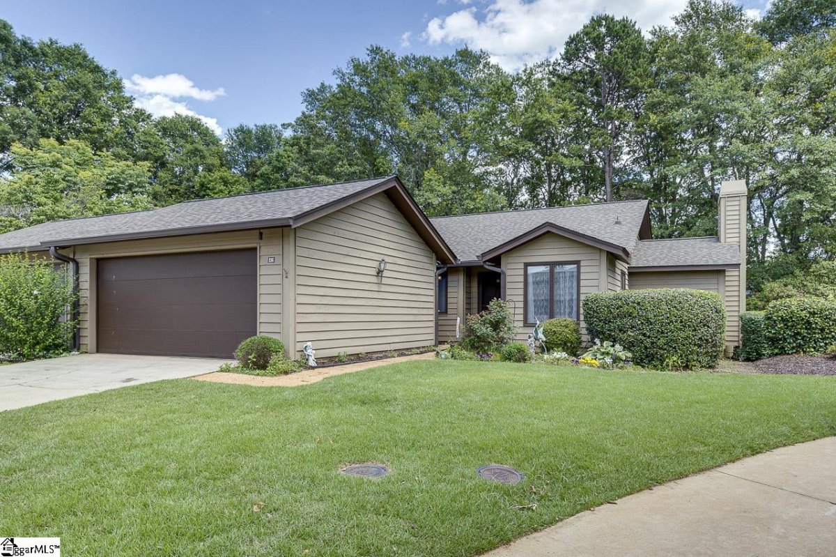 216 Goldfinch Circle
