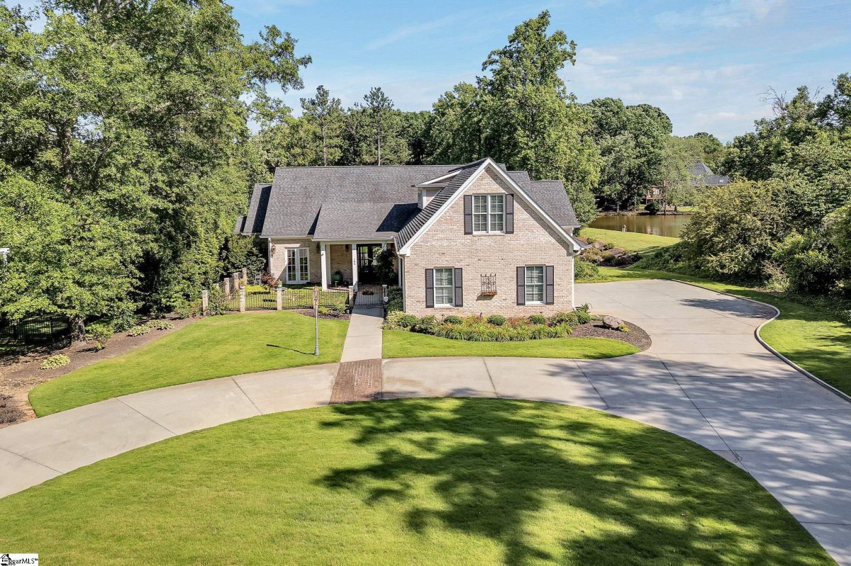 109 Deer Wood
