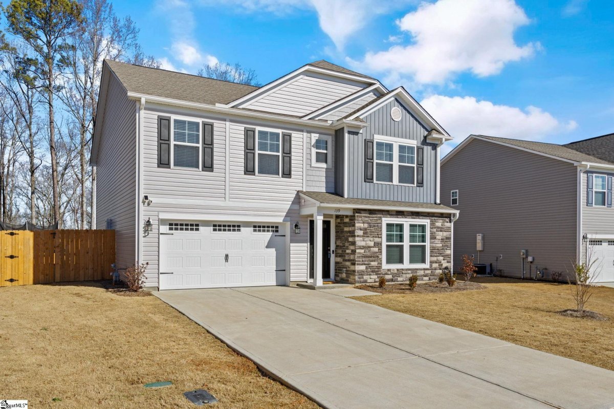 139 Bruinen Drive